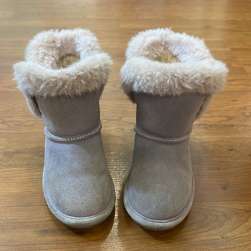 BearPaw girls winter boots in size 10T.